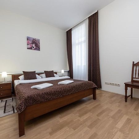 Mini-Hotel Guest Residence Kyiv Exterior photo