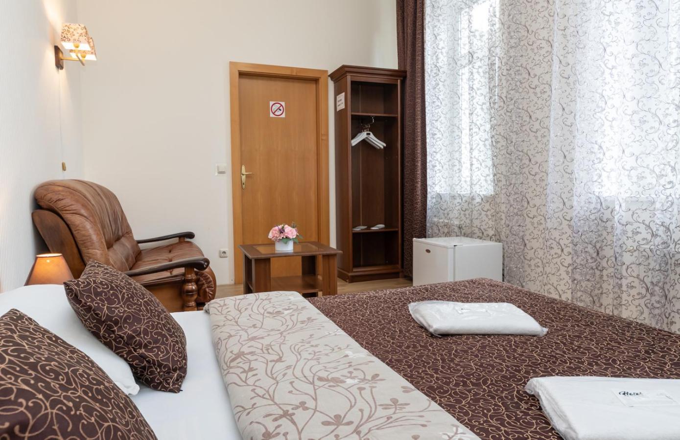 Mini-Hotel Guest Residence Kyiv Exterior photo